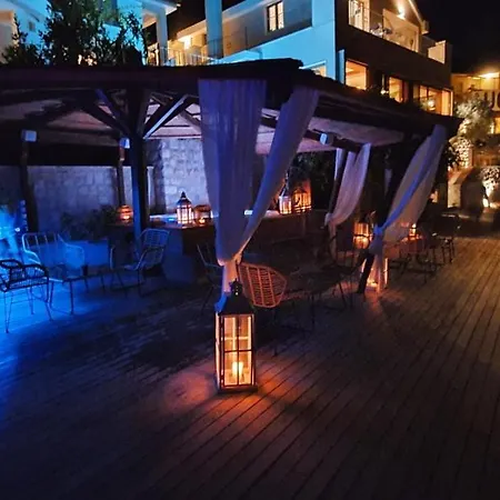 Gostinjska kuća Augusta Insula 4*