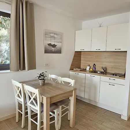 Augusta Insula 게스트하우스 Lastovo