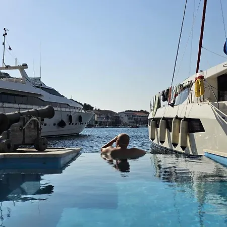 Augusta Insula 4* Lastovo